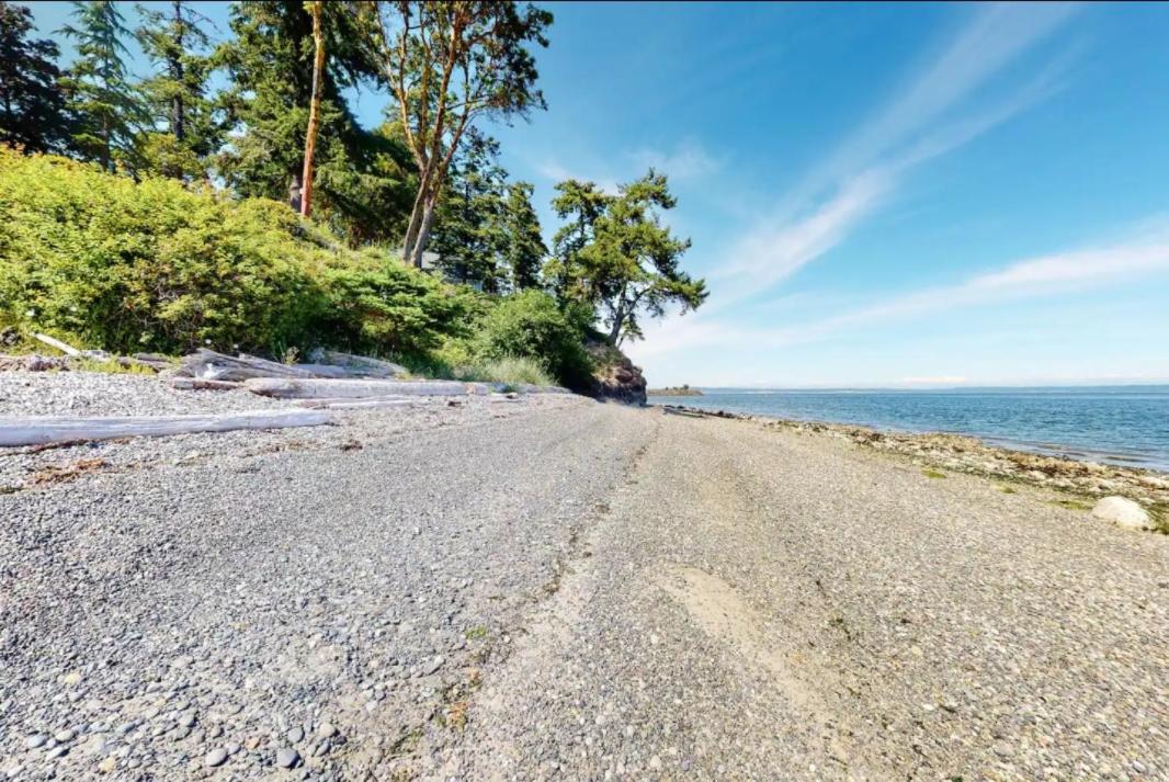 Puget Sound Chic Romantic Cottage With Private Beach Access & Gated Entry Port Ludlow Экстерьер фото