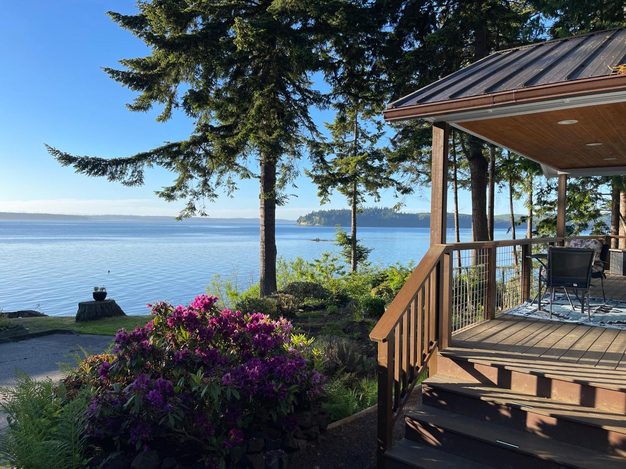Puget Sound Chic Romantic Cottage With Private Beach Access & Gated Entry Port Ludlow Экстерьер фото