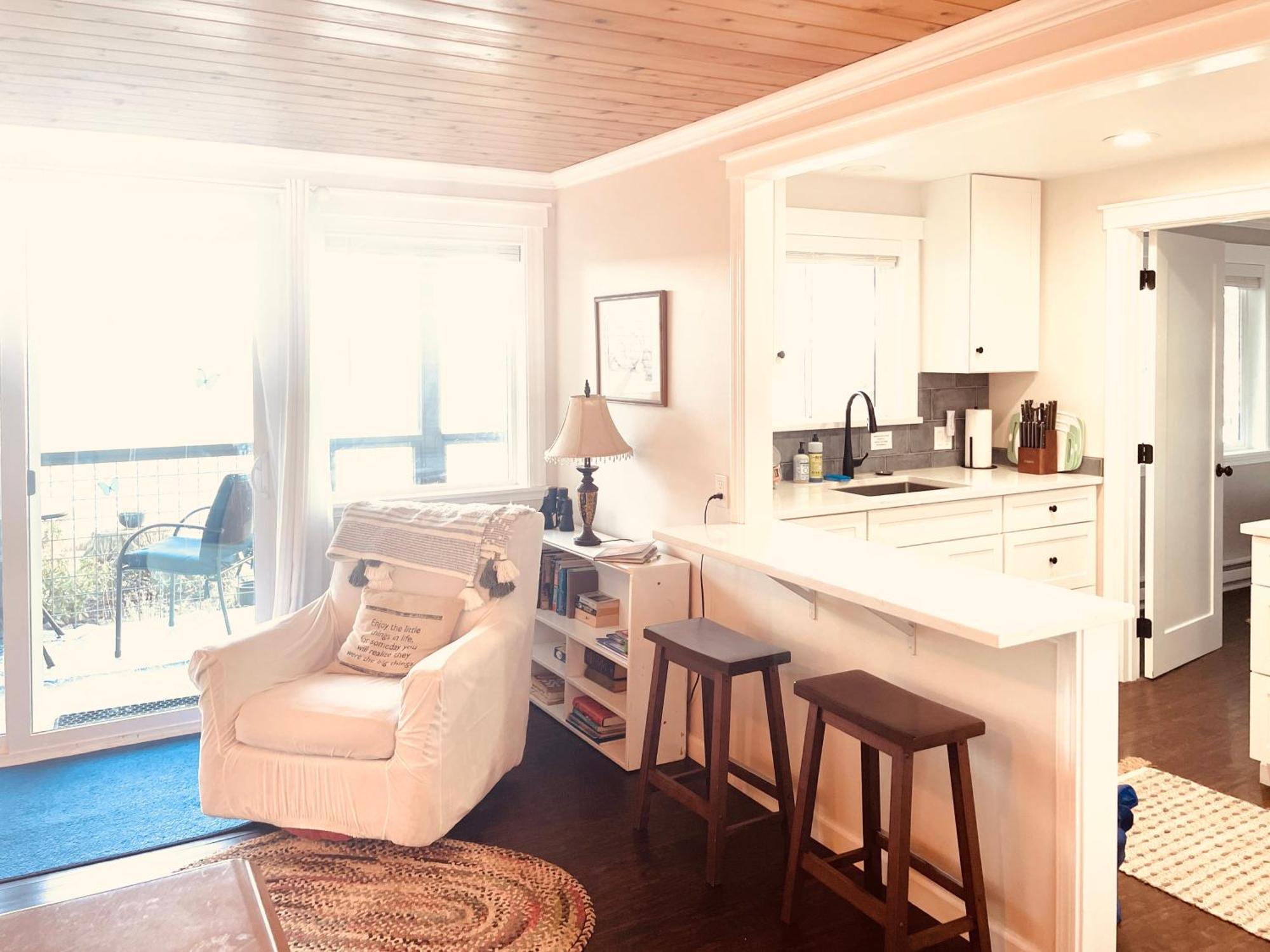Puget Sound Chic Romantic Cottage With Private Beach Access & Gated Entry Port Ludlow Экстерьер фото